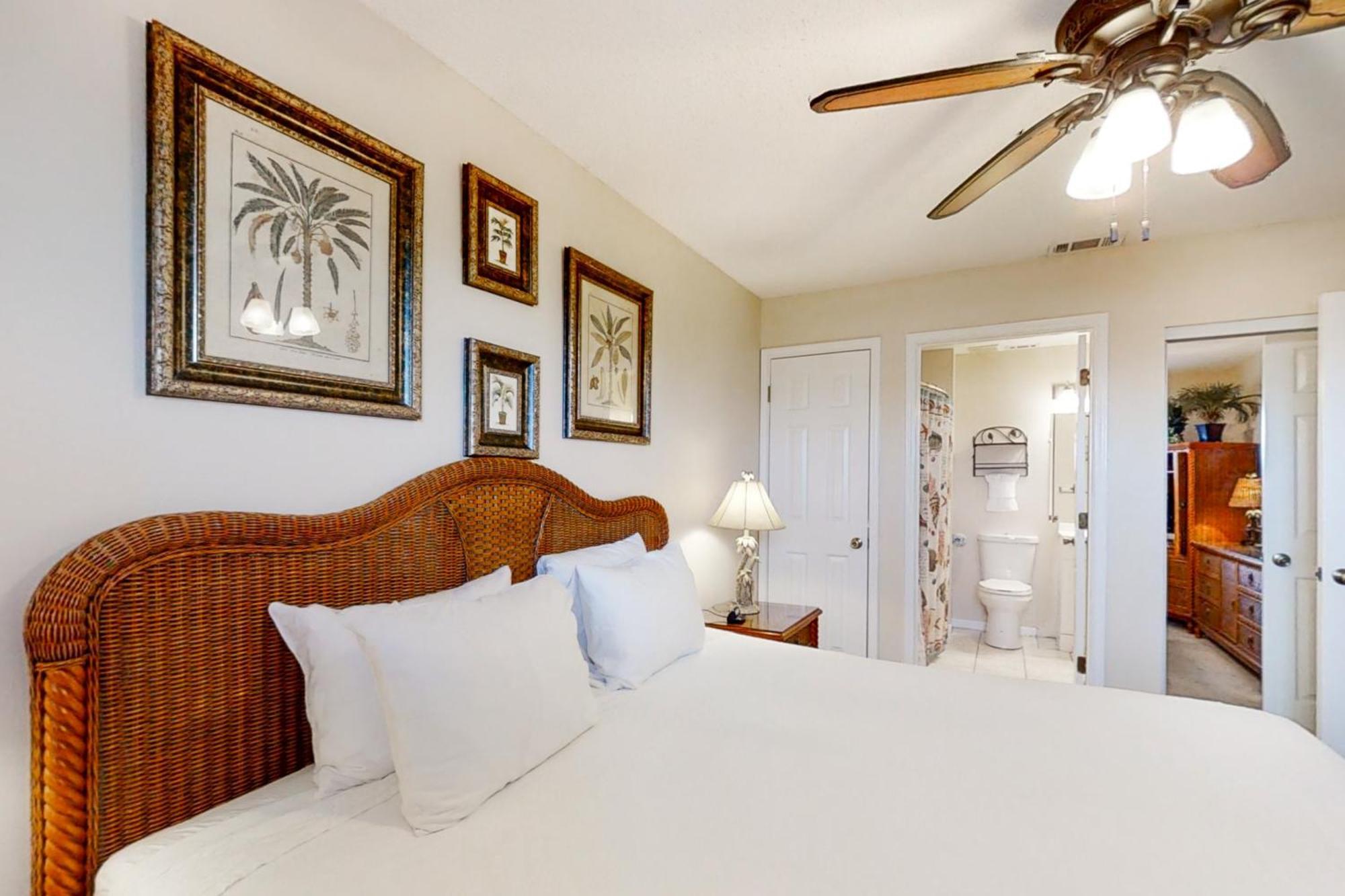 Crystal Sands II Destin Room photo